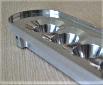 Aluminium-Mirror Polish finish